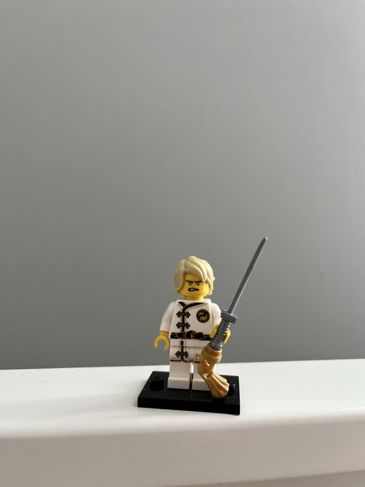 LEGO Ninjago - Lloyd WU-CRU + miecz