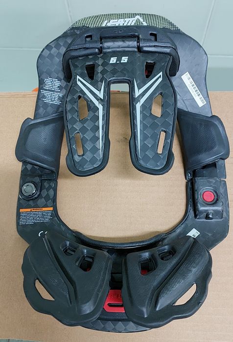 защита шеи Leatt 6.5Carbon