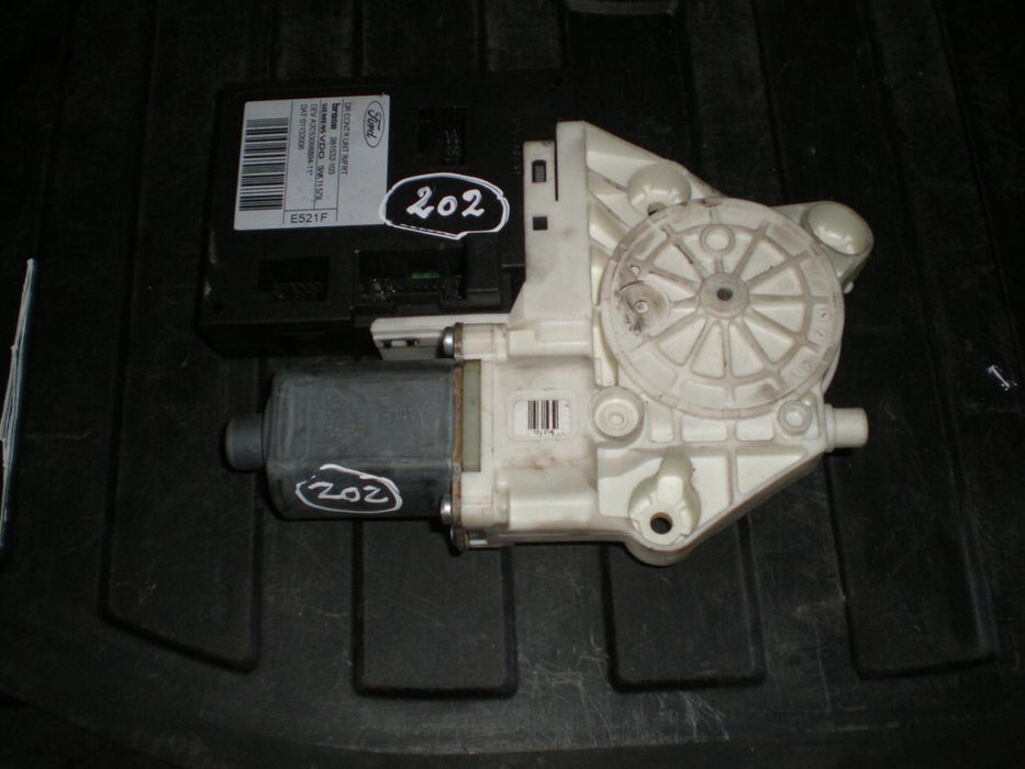 Motor vidro frente direito FORD Focus II (DA_)