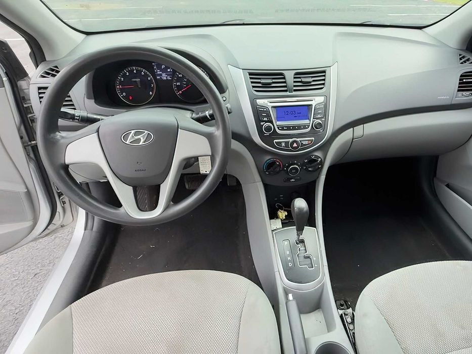 Hyundai Accent      2015