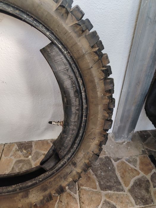 Pneus Michelin 19/jante/câmara de ar