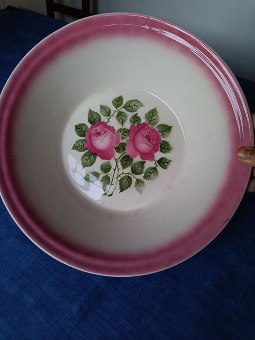 Saladeiras Antiga loiça de Sacavém