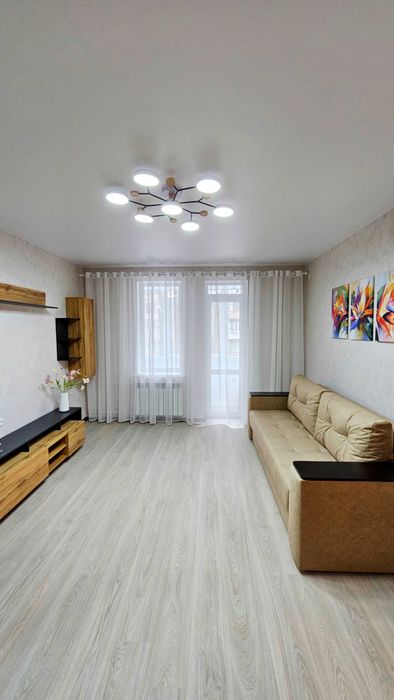 Продам 2х комнатную квартиру в Центре с Ремонтом