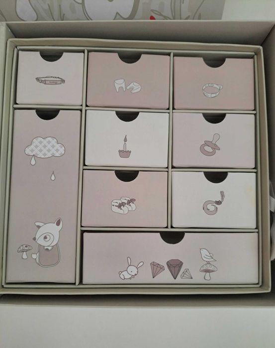 Caixa para recordações do Bebé