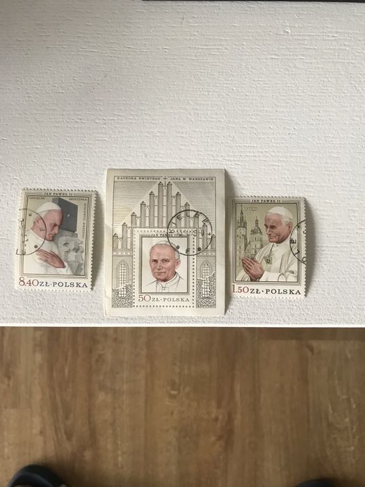 Znaczki z Papieżem