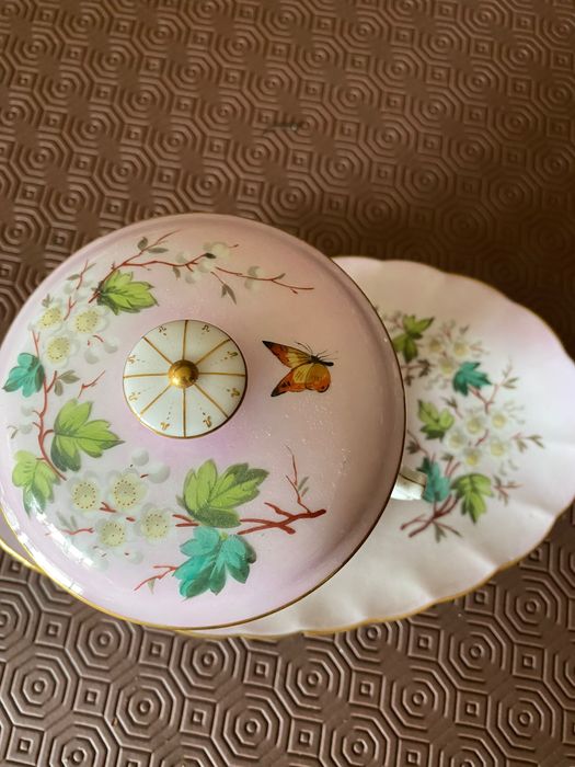 Chávena almoçadeira com prato pintada à mão