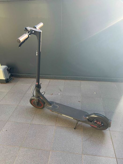 Xiaomi Mi Electric Scooter Pro 2 – Pneus 10" + Travão Hidráulico + Bateria nova + Controladora nova