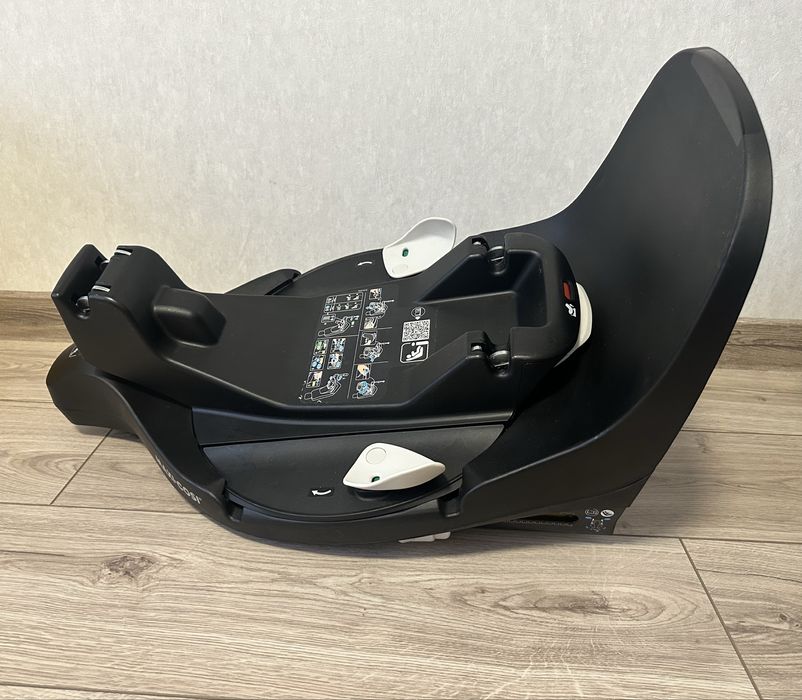 Автокрісло з базою Maxi-cosi 360