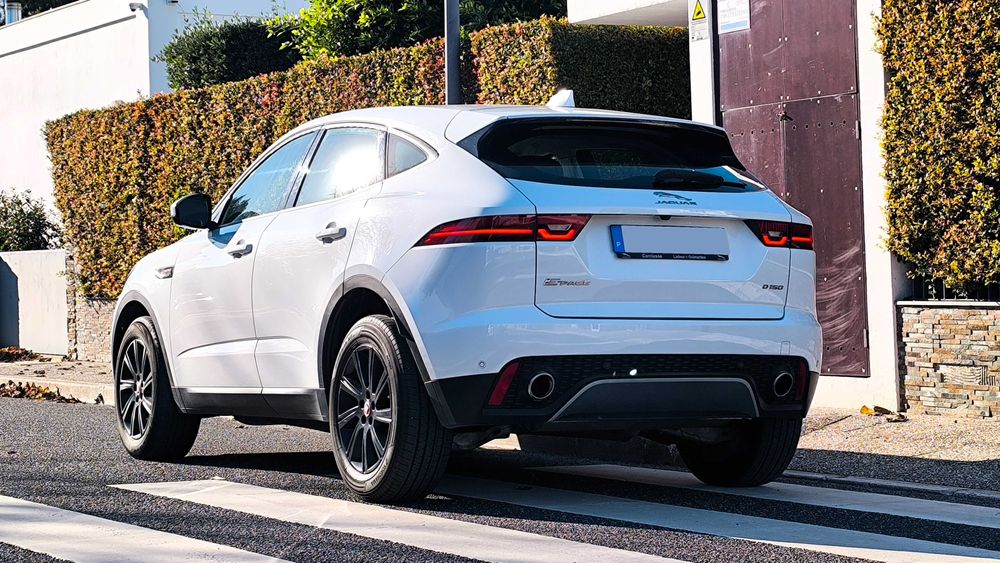 Jaguar E-Pace D150 Versão Black & White 2019