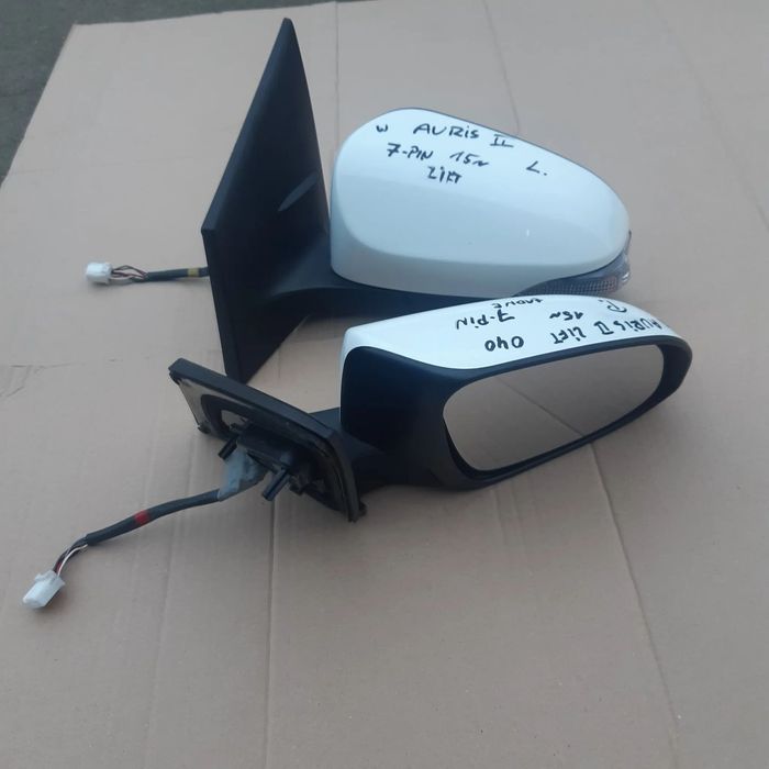 TOYOTA AURIS II 2 LIFT LUSTERKO PRAWE 7-PIN 040 15-18r