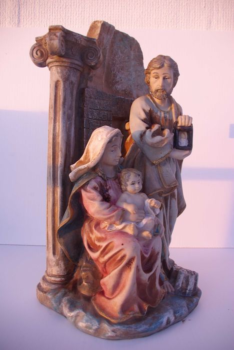 Sagrada Família, Escultura material Sintético/acrílico pintado.