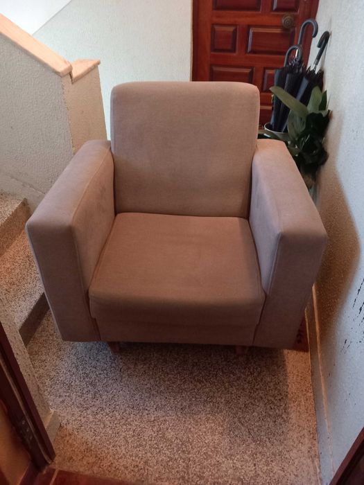 Sofa de 1 lugar cor beje