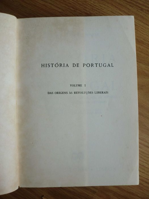 História de Portugal
de A.H. de Oliveira Marques
Volume I