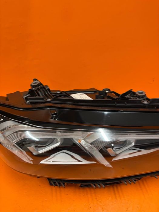 Lampa Prawa Reflektor Prawy BMW X1 Full Led U11 Oryginał Nieklejona Europa !