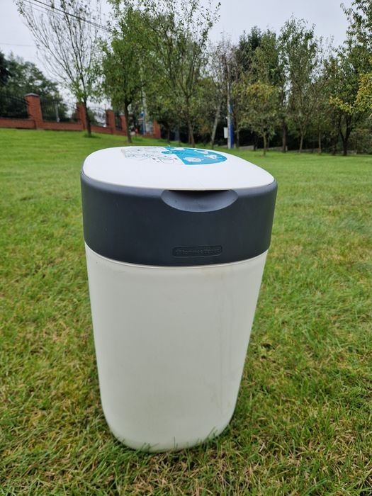 Automatyczny kosz na zużyte pieluchy