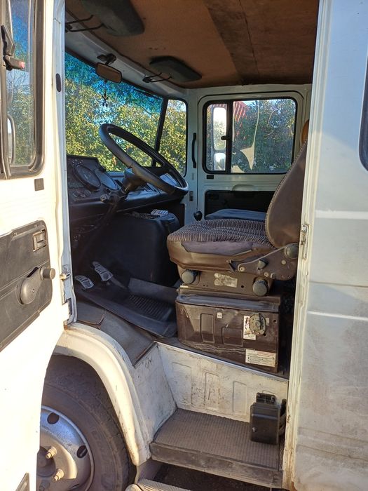 Продам Мерседес 508 - фургон 5+1