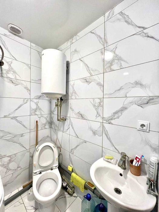 Продам гостинку в Песочине,ЖК Ласточкино гнездо(код 87532)