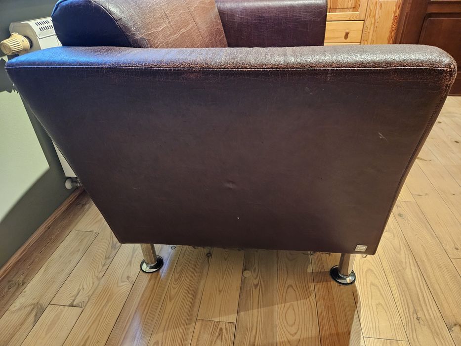 Sofa nierozkładana brązowa