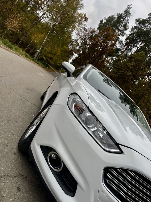 Продам Форд Фюжен