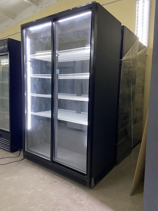 UBC Extra Lardge Холодильный шкаф Витрина для напитков Холодильник