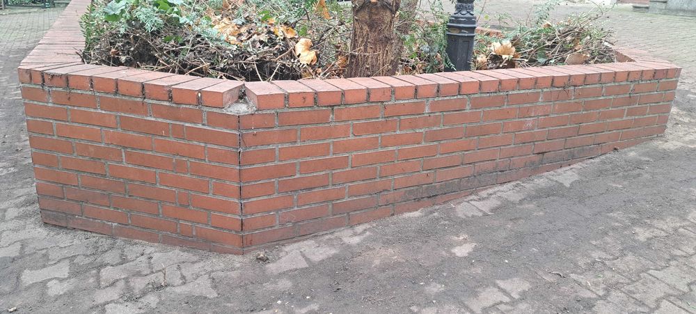 Pełna cegła klinkierowa do rozbiórki własnej