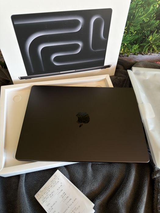 Macbook Pro M5 16 Gb 1TB como novo