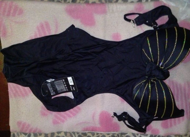 Купальники новые 15шт. Р 44-46