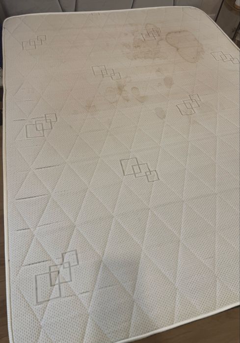 Colchão usado - ortopédico - 150x195 - 18cm altura