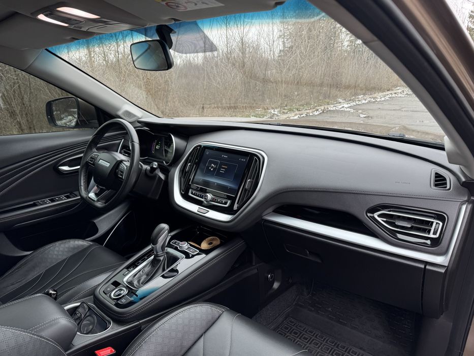 Продам гарний автомобіль Jetour