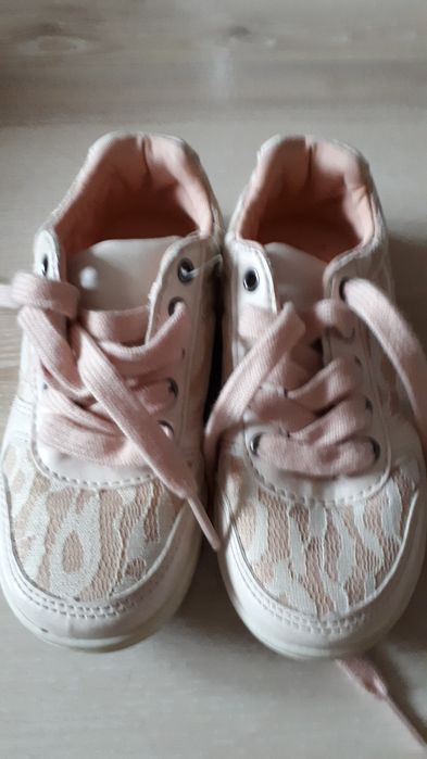 Buty Nike 27 różowe + trampki 28