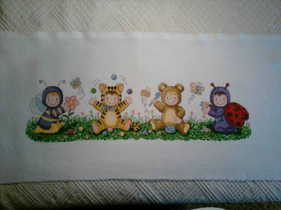 Trabalhos em ponto cruz por encomenda