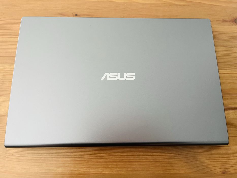 Asus model X515E