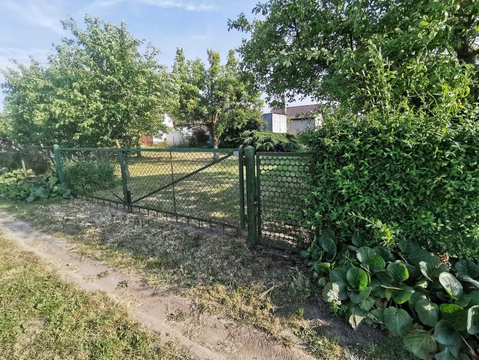 WYJĄTKOWA o pow. 900 m2 Działka rekraacyjna ROD w nowej cenie