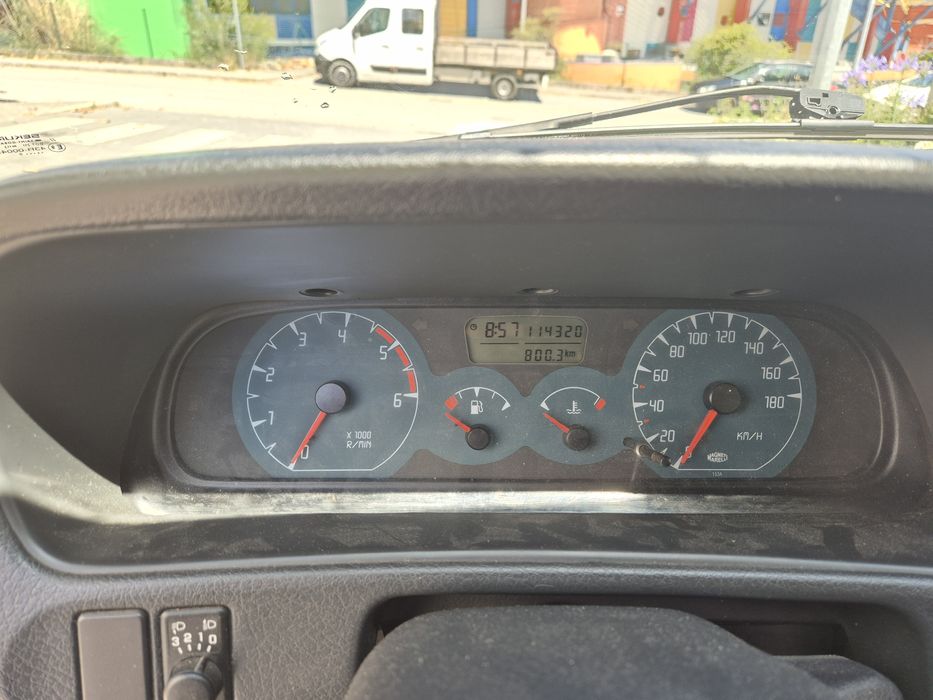 Nissan Terrano 2 - 2.7 td