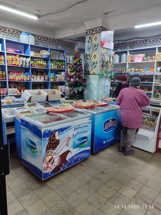 Продам отдельностояшее помещение магазина магазин