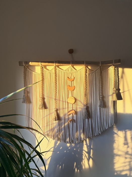 Painel em macrame “ Fazes da lua “
