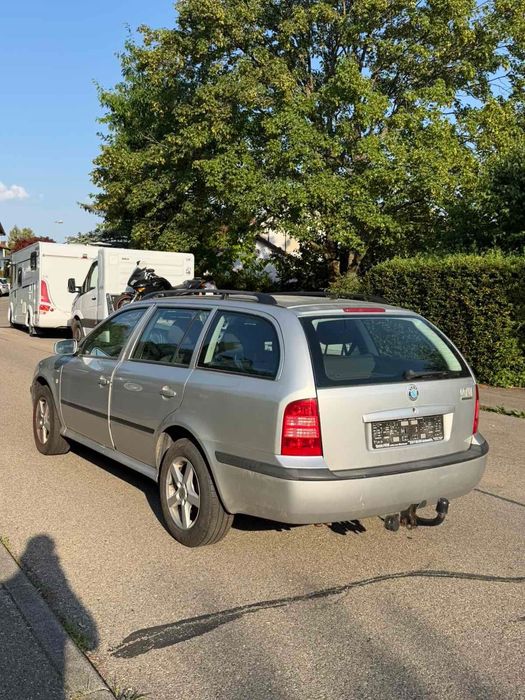 Skoda Tour 1.6 mpi GERMANIA
