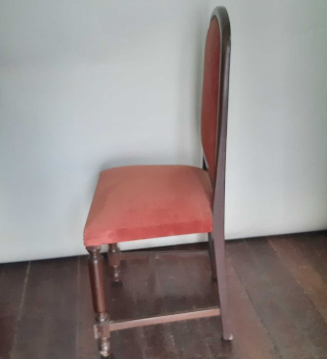 Antiga Cadeira Madeira Maciça Estofada Vermelho