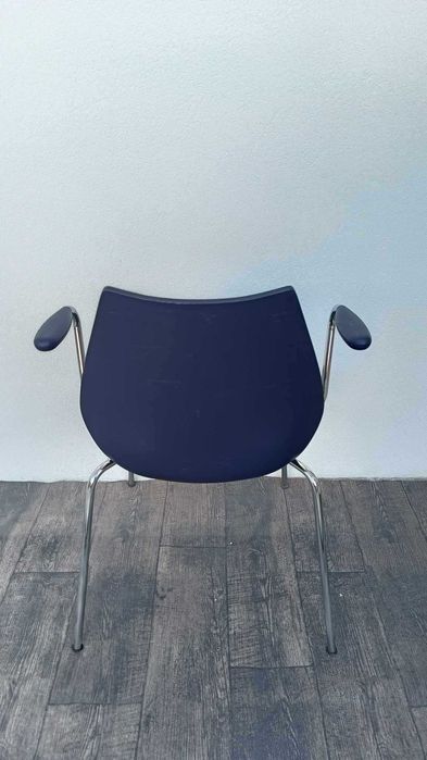 Cadeira Azul Kartell c/Braços