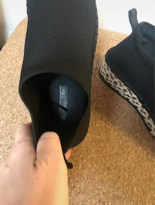 Espadryle na koturnie, czarne, materiałowe buty damskie Reserved 38