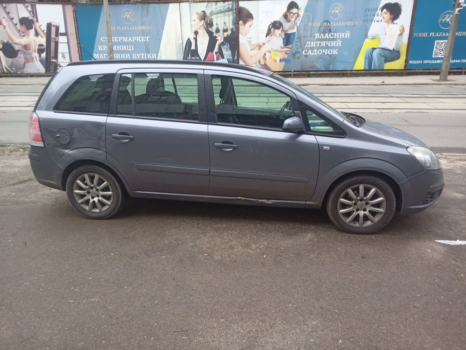 Opel zafira b 2005