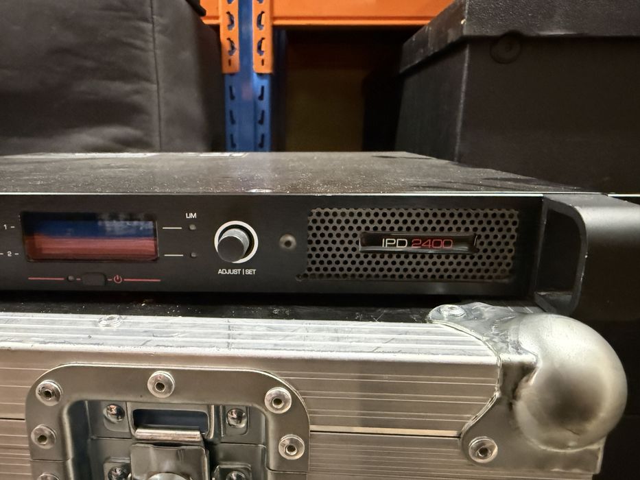 Lab gruppen ipd2400
