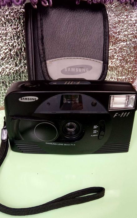 пленочный фотоаппарат Samsung F-111.