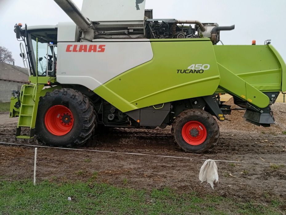 Kombajn Claas Tucano 450 APS