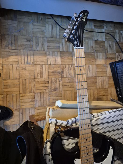 . . Epiphone by Gibson oraz. HARMONY sce.USA.