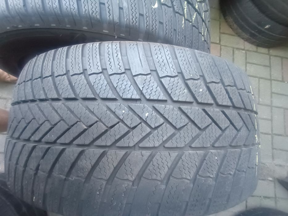 Opony zimowe 255/45/18 2szt