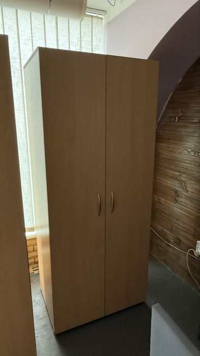 Шафа для одягу/ офісні шафи