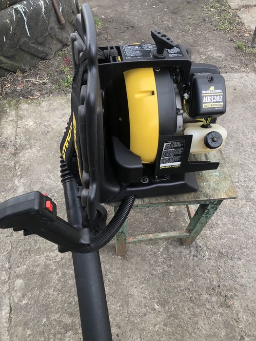 Бензинова повітредувка McCulloch