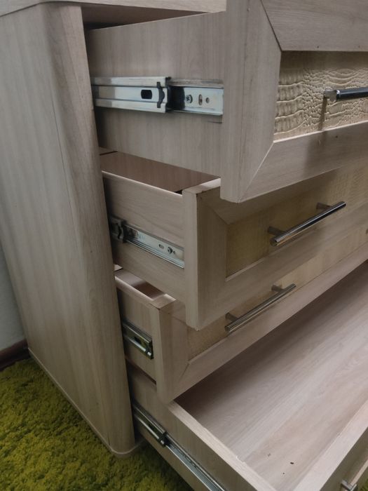 Комод светлый (возможна доставка)