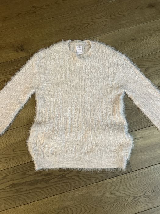 Mięciutki sweter w kolorze pudrowy róż